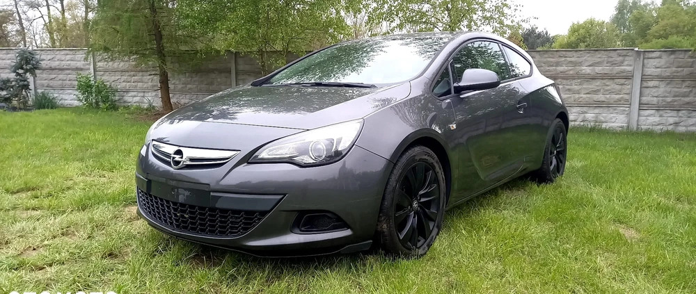 Opel Astra cena 31900 przebieg: 95000, rok produkcji 2013 z Strzegom małe 704
